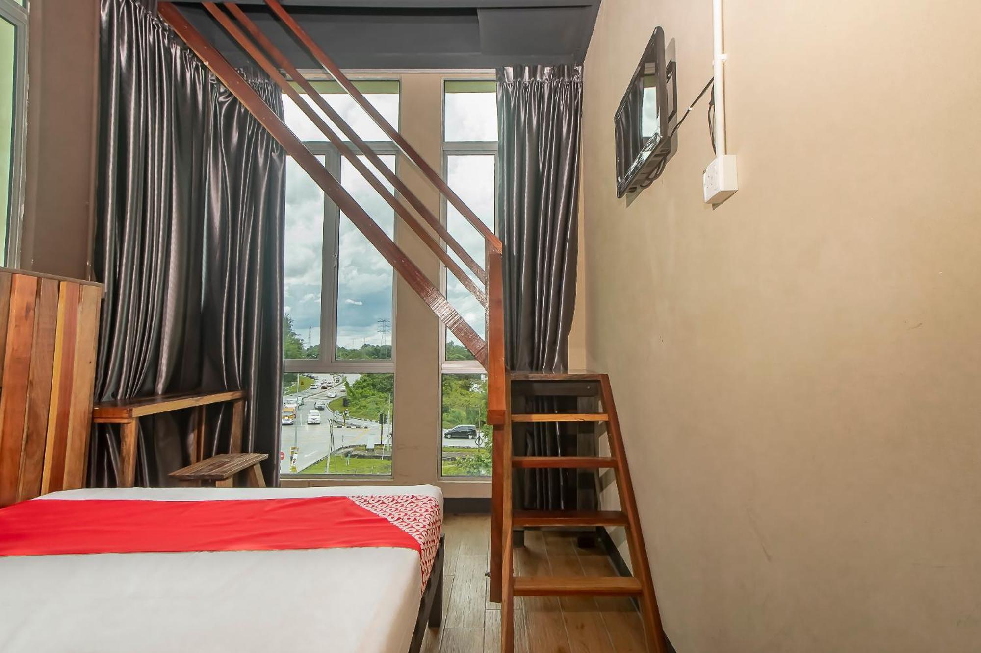 Oyo 90094 Hi Inn 3 Sibu Exterior photo